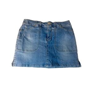 Gloria Vanderbilt Jean Skort.